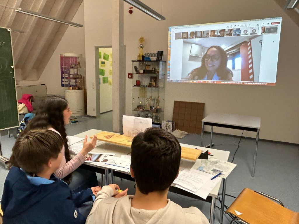 Videocall am IKG Tuttlingen Maya School in Ankara